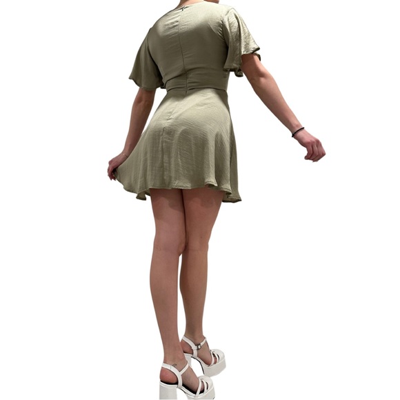 Flowy Event Dress- size AU 8 (US 4) - Olive - Picture 6 of 7